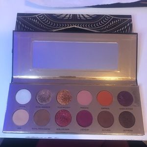 Coloured Raine Queen of Hearts Palette